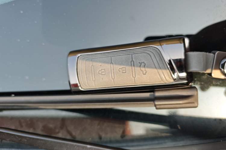 Used GAC Trumpchi GA8 2017 320T Luxury Edition Vehicle Key