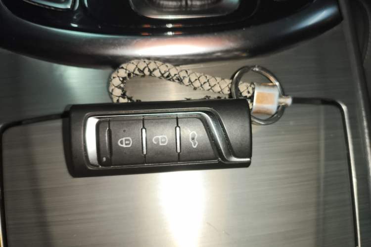 Used GAC Trumpchi GA8 2017 280T Deluxe Edition Vehicle Key