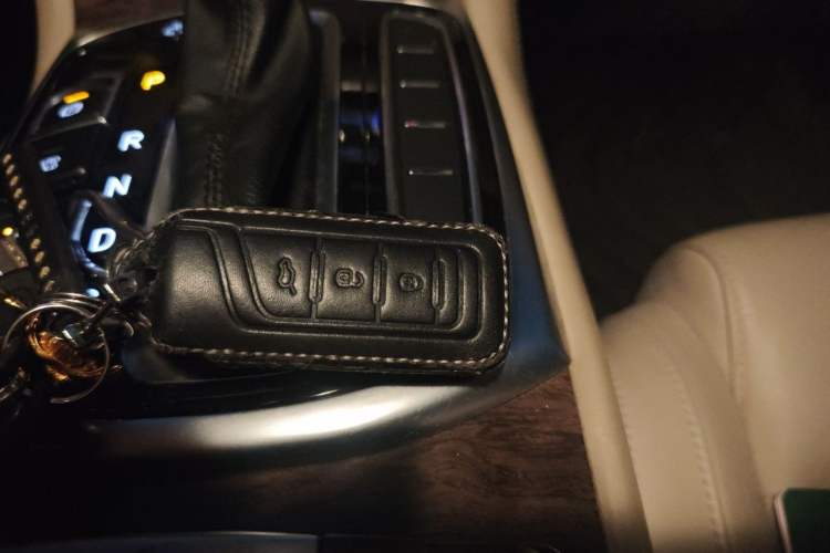 Used GAC Trumpchi GA8 2017 280T Deluxe Edition Vehicle Key