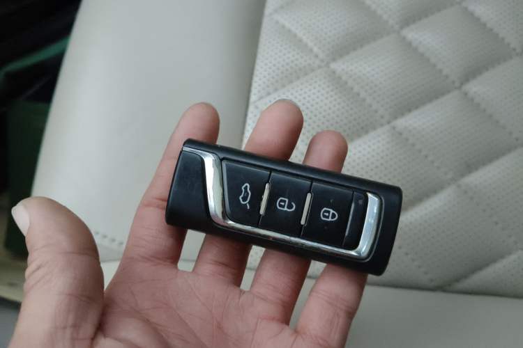 Used GAC Trumpchi GA8 2017 320T Luxury Edition Vehicle Key