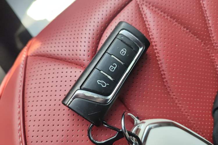 Used GAC Trumpchi GA8 2017 280T Deluxe Edition Vehicle Key