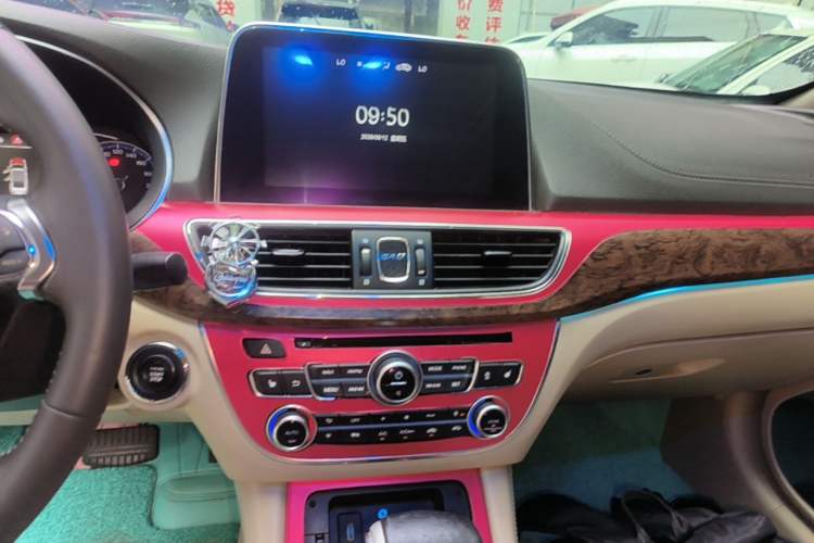 Used GAC Trumpchi GA8 2017 320T Luxury Edition Audio And AC Panel