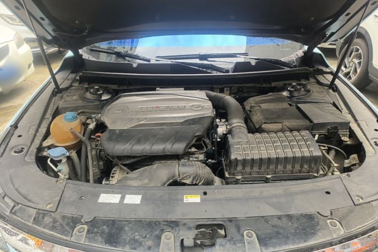 Used GAC Trumpchi GA8 2017 320T Luxury Edition Engine Bay