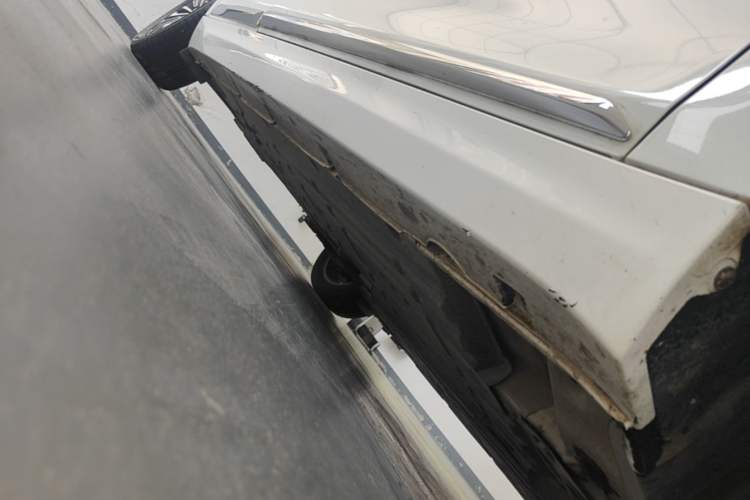 Used GAC Trumpchi GA8 2017 280T Deluxe Edition Right Side Sill