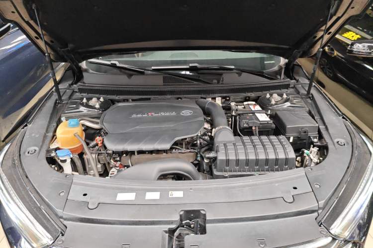 Used GAC Trumpchi GA8 2020 390T Prestige Edition Engine Bay