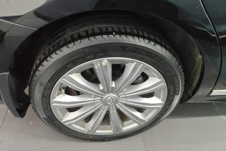 Used GAC Trumpchi GA8 2020 390T Ultimate Edition Exterior 5