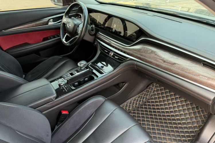 Used GAC Trumpchi GA8 2020 390T Ultimate Edition Interior 3