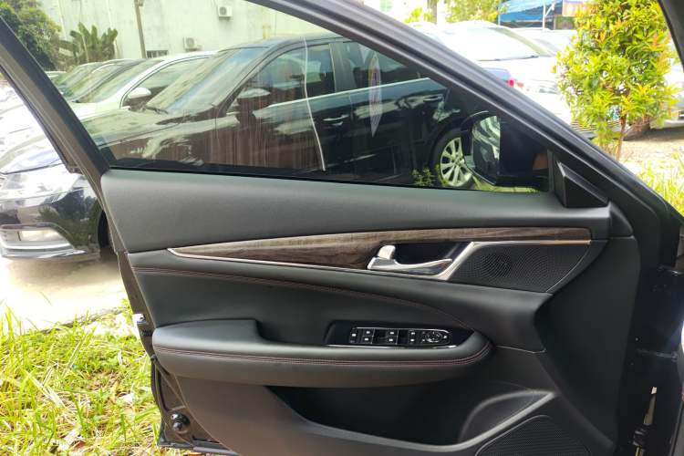 Used GAC Trumpchi GA8 2020 390T Prestige Edition Interior 6