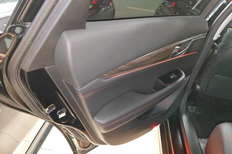 Used GAC Trumpchi GA8 2020 390T Prestige Edition Interior 8