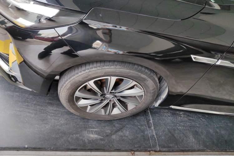 Used GAC Trumpchi GA8 2020 390T Prestige Edition Left Front Wheel Hub