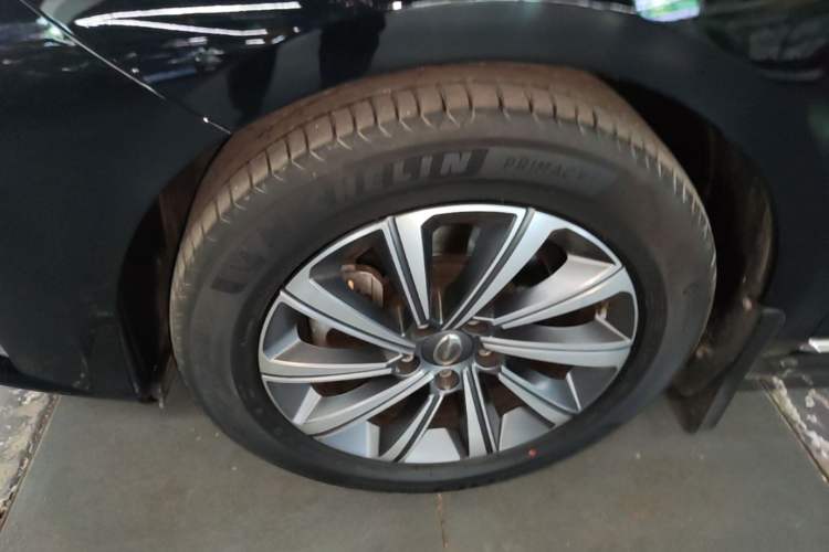 Used GAC Trumpchi GA8 2020 390T Deluxe Edition Left Front Wheel Hub
