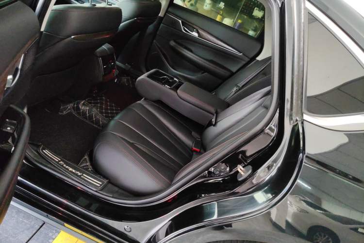 Used GAC Trumpchi GA8 2020 390T Prestige Edition Left Rear Seat