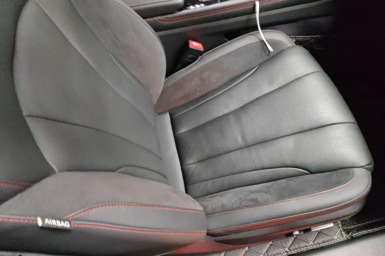 Used GAC Trumpchi GA8 2020 390T Prestige Edition Right Front Seat