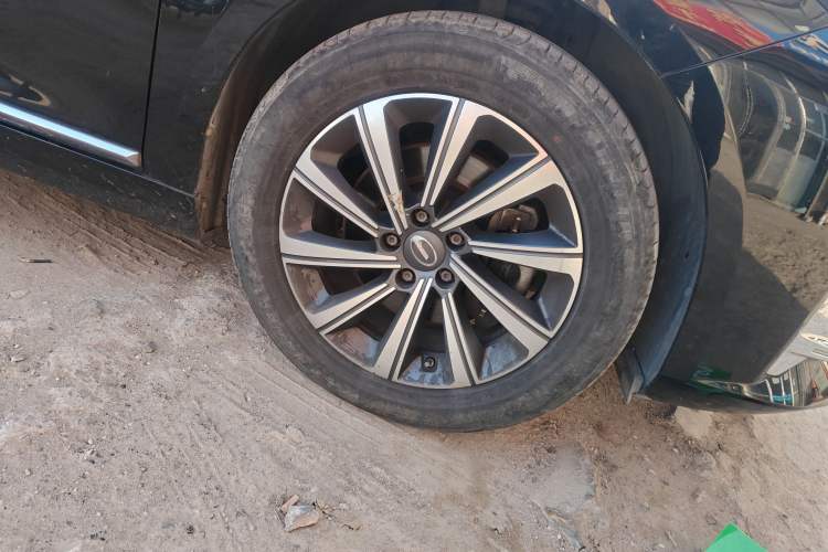 Used GAC Trumpchi GA8 2020 390T Prestige Edition Right Front Wheel Hub