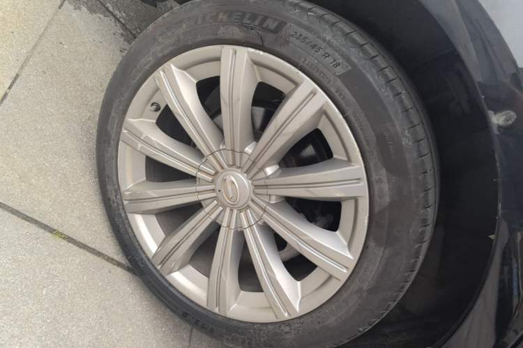 Used GAC Trumpchi GA8 2020 390T Ultimate Edition Right Rear Wheel Hub