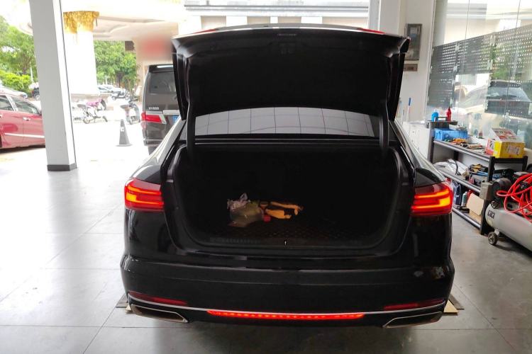 Used GAC Trumpchi GA8 2020 390T Prestige Edition Trunk