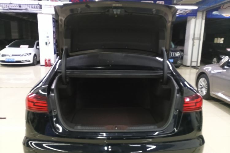 Used GAC Trumpchi GA8 2020 390T Prestige Edition Trunk