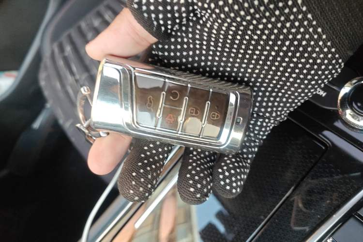 Used GAC Trumpchi GA8 2020 390T Prestige Edition Vehicle Key