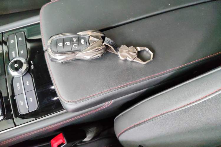 Used GAC Trumpchi GA8 2020 390T Prestige Edition Vehicle Key