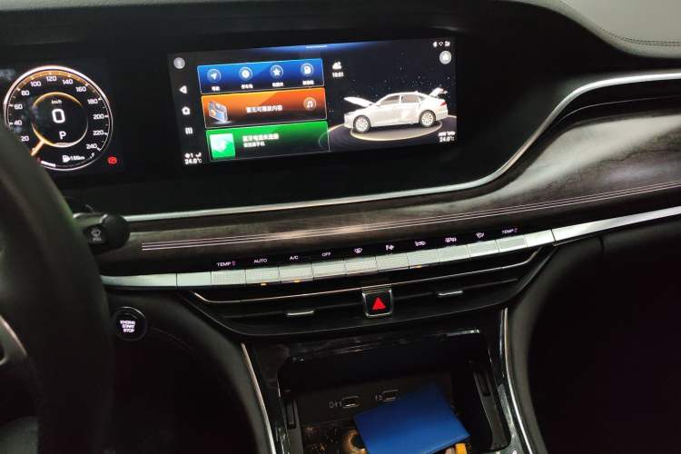 Used GAC Trumpchi GA8 2020 390T Prestige Edition Audio And AC Panel