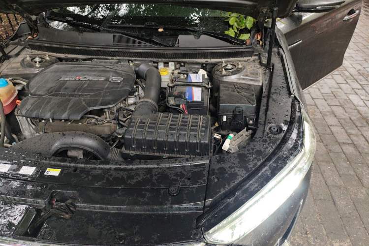 Used GAC Trumpchi GA8 2020 390T Prestige Edition Engine Bay Left