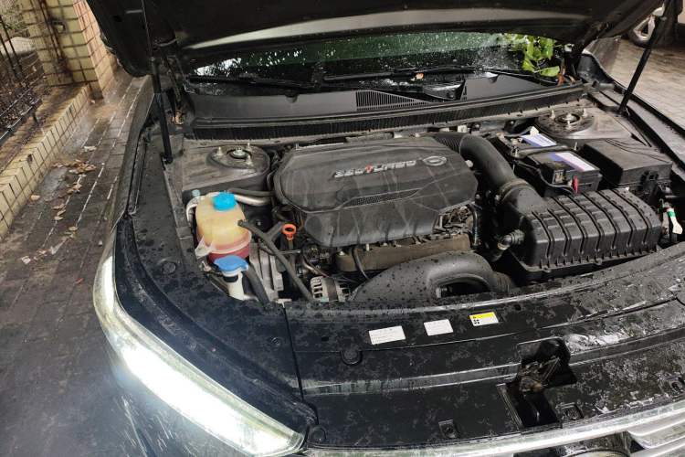 Used GAC Trumpchi GA8 2020 390T Prestige Edition Engine Bay Right