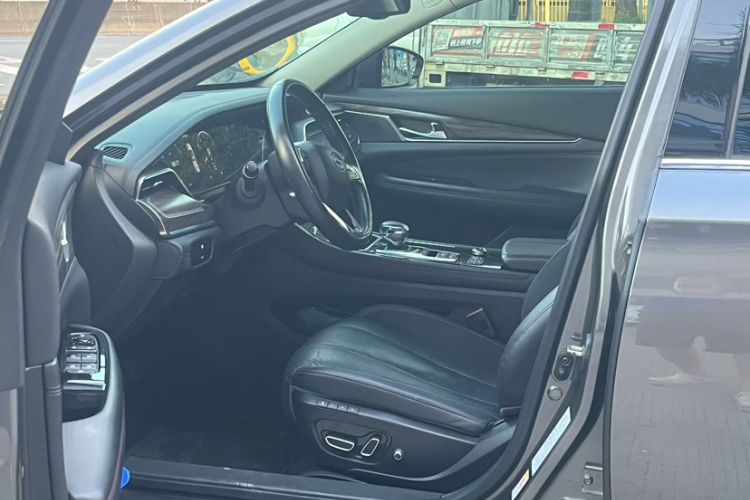 Used GAC Trumpchi GA8 2020 390T Prestige Edition Interior 2