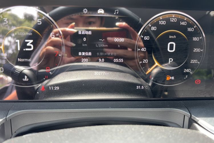 Used GAC Trumpchi GA8 2020 390T Prestige Edition Odometer Close Up