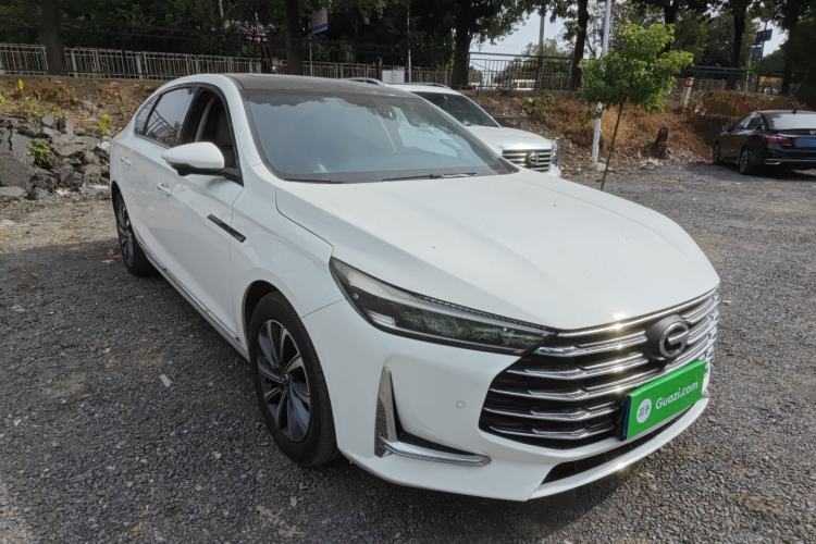 Used GAC Trumpchi GA8 2020 390T Prestige Edition Front Right 45 Deg