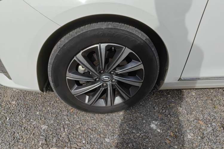 Used GAC Trumpchi GA8 2020 390T Prestige Edition Left Front Wheel Hub