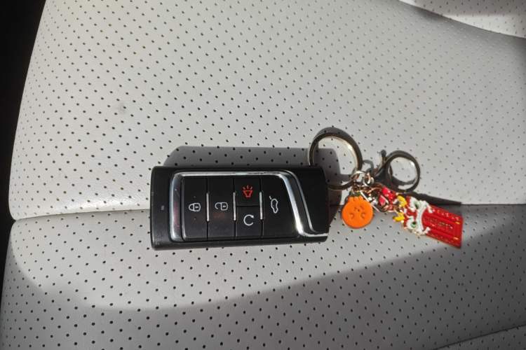 Used GAC Trumpchi GA8 2020 390T Prestige Edition Vehicle Key