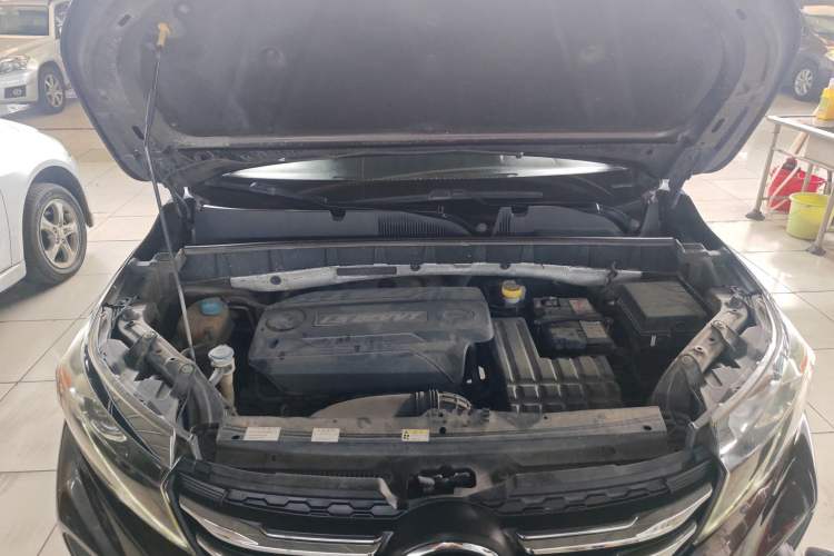 Used GAC Trumpchi GS3 2017 150N Automatic Elite Edition Engine Bay