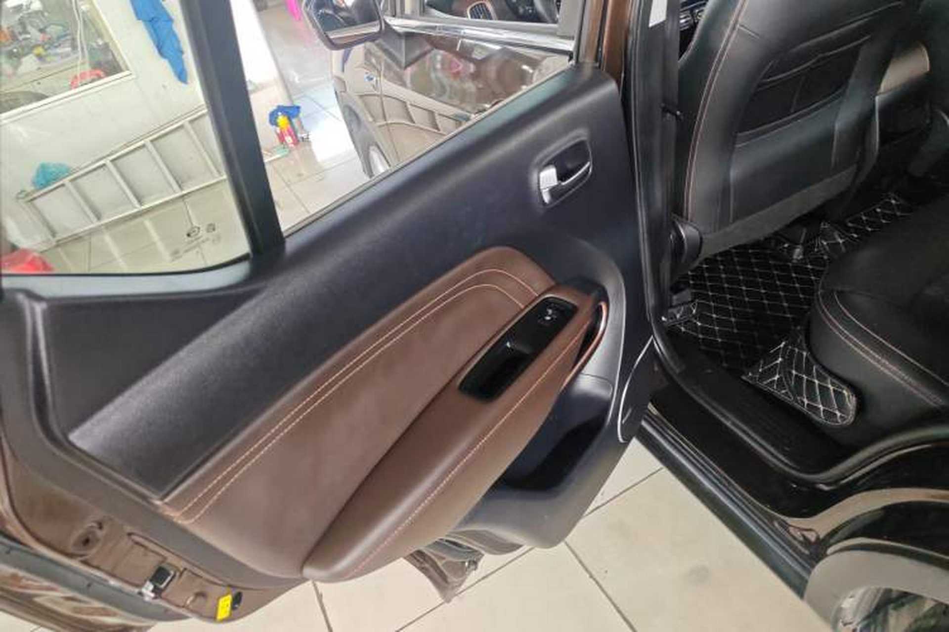 Used GAC Trumpchi GS3 2017 150N Automatic Elite Edition Left Rear Door Interior