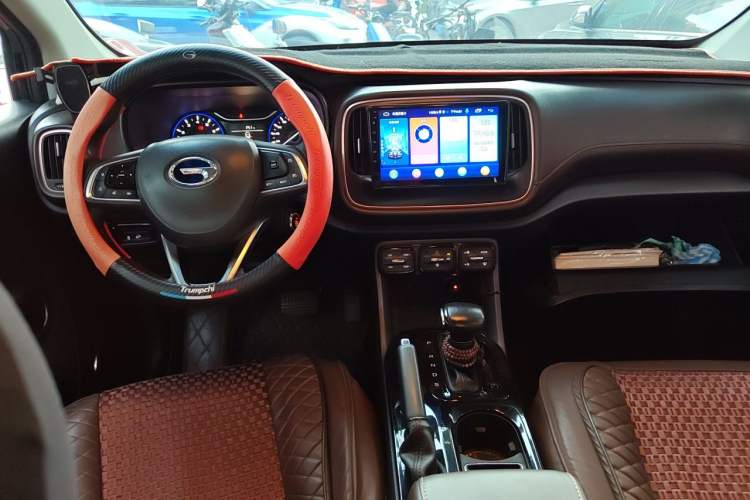 Used GAC Trumpchi GS3 2017 150N Automatic Elite Edition Center Console