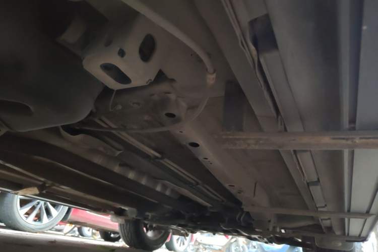 Used GAC Trumpchi GS3 2017 150N Automatic Elite Edition Chassis Rear Right
