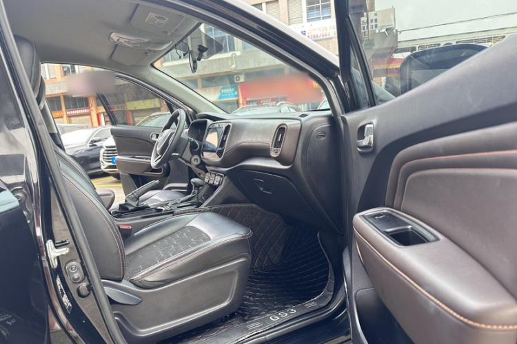 Used GAC Trumpchi GS3 2017 150N Automatic Comfort Edition Interior 9