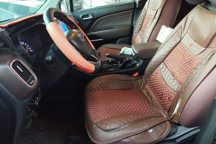 Used GAC Trumpchi GS3 2017 150N Automatic Elite Edition Left Front Seat