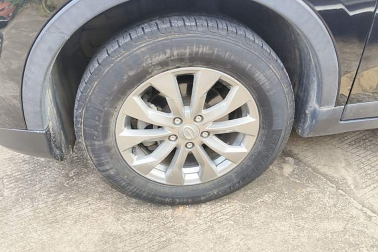 Used GAC Trumpchi GS3 2017 150N Automatic Comfort Edition Left Front Wheel Hub