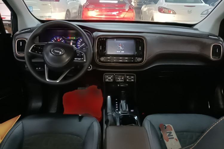 Used GAC Trumpchi GS3 2017 200T Automatic Elite Edition Center Console