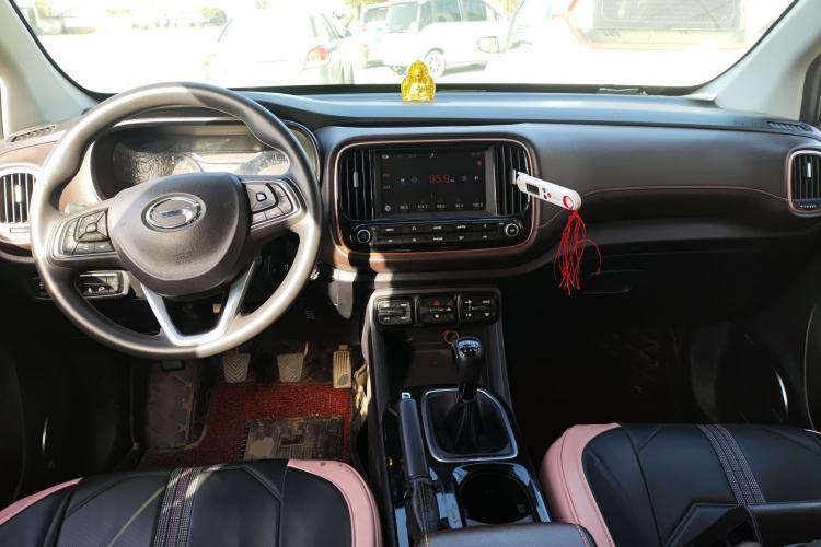 Used GAC Trumpchi GS3 2017 150N Manual Elite Edition Center Console