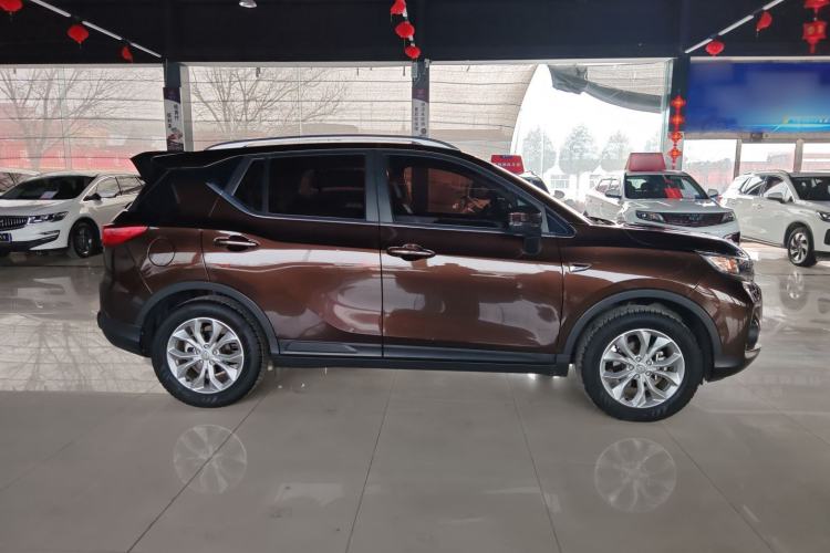 Used GAC Trumpchi GS3 2017 150N Automatic Elite Edition Exterior 2