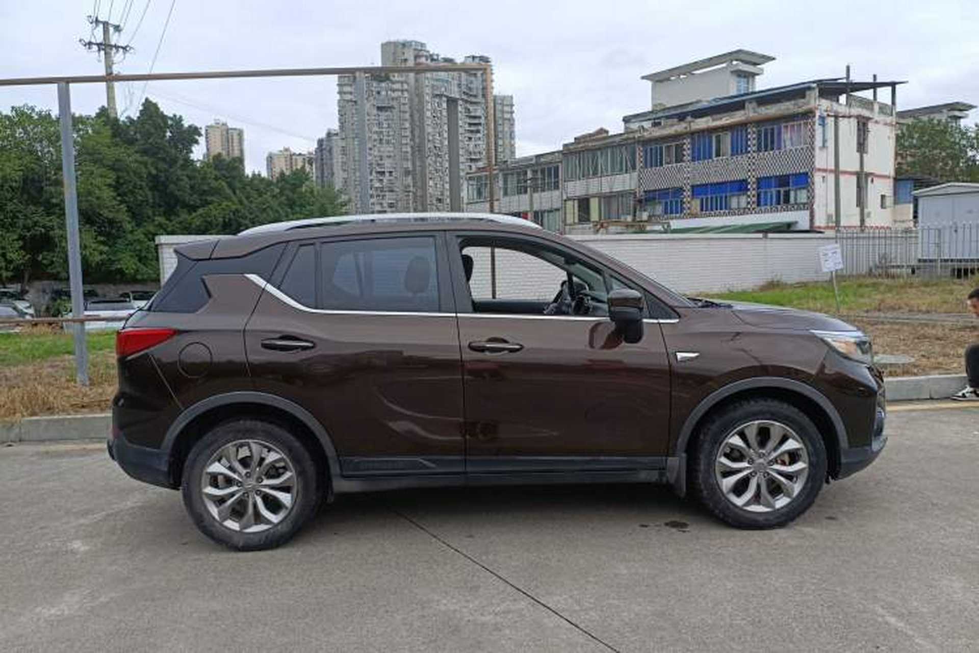 Used GAC Trumpchi GS3 2017 150N Manual Elite Edition Exterior 3