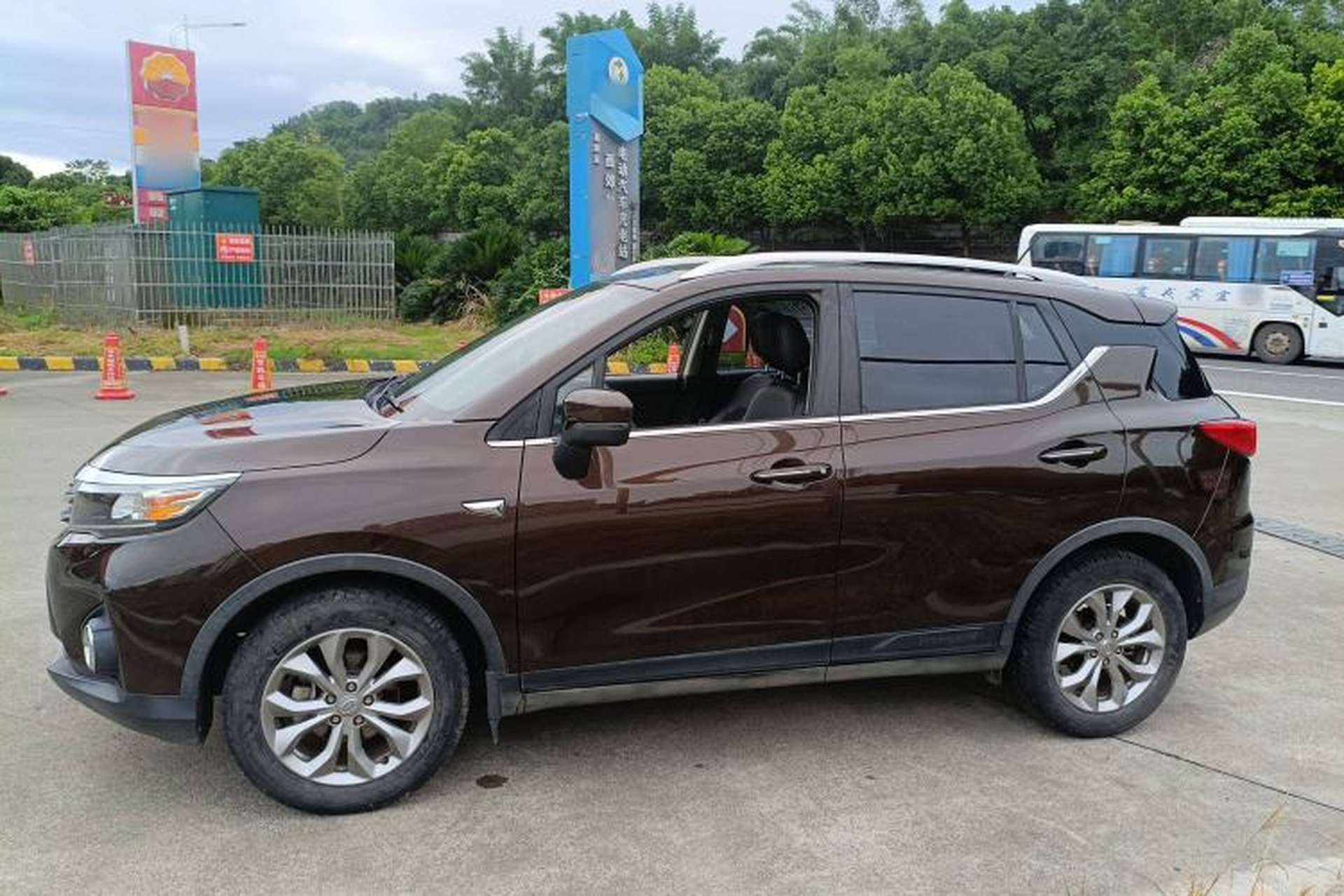 Used GAC Trumpchi GS3 2017 150N Manual Elite Edition Exterior 7