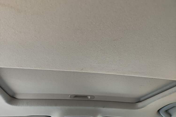 Used GAC Trumpchi GS3 2017 150N Manual Elite Edition Headliner