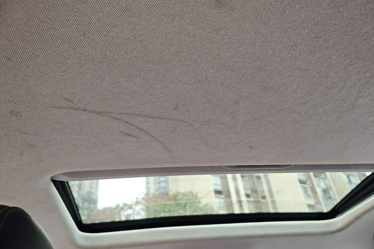 Used GAC Trumpchi GS3 2017 150N Automatic Elite Edition Headliner