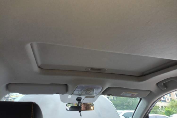 Used GAC Trumpchi GS3 2017 150N Manual Elite Edition Headliner