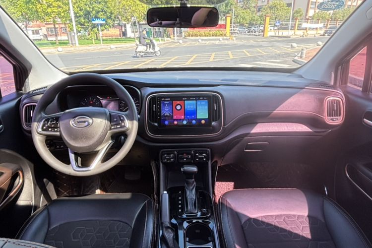 Used GAC Trumpchi GS3 2017 150N Automatic Elite Edition Interior 3