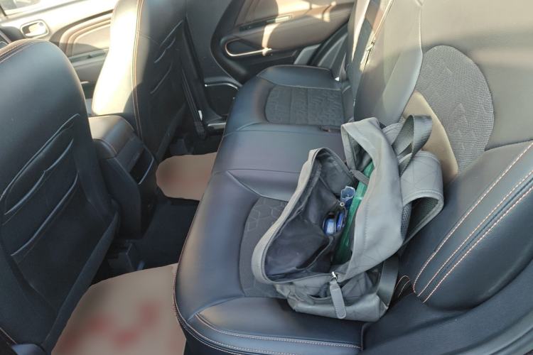 Used GAC Trumpchi GS3 2017 150N Manual Elite Edition Interior 4