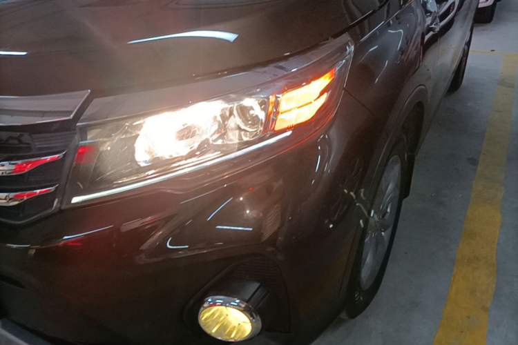 Used GAC Trumpchi GS3 2017 200T Automatic Elite Edition Left Front Headlight