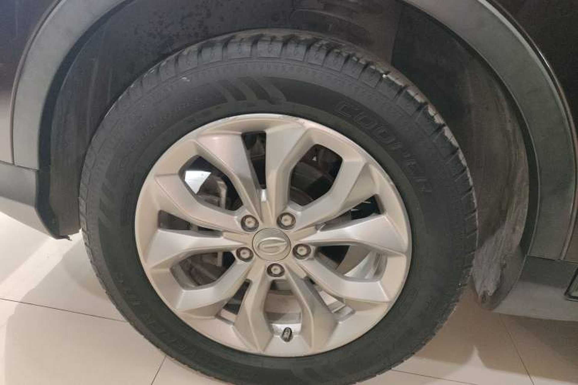 Used GAC Trumpchi GS3 2017 150N Automatic Elite Edition Left Front Wheel Hub